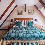 Arcadia Boutique 4*