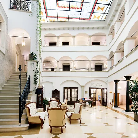 Arcadia Boutique Отель