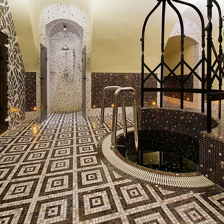 Arcadia Boutique 4* Pressburg