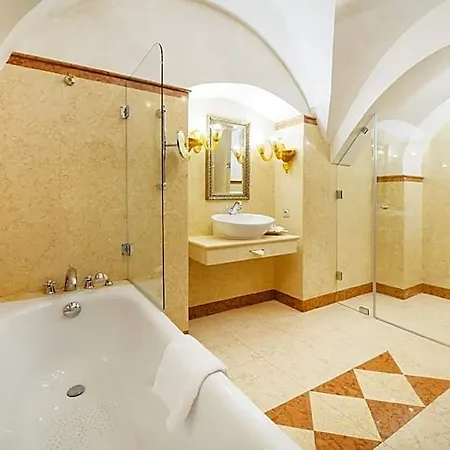 Arcadia Boutique Hotel