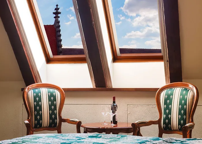 מלון Arcadia Boutique 4*